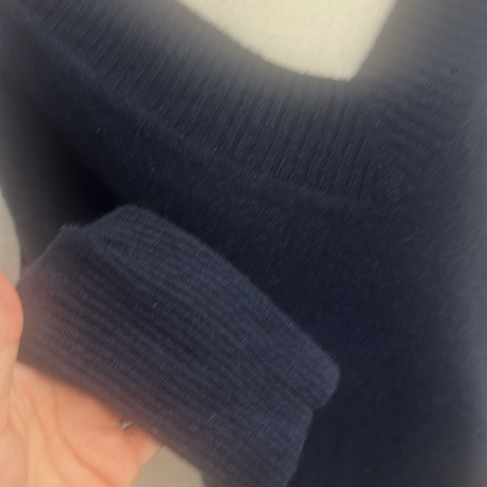 White + Warren sweater v neck wide rib slouchy cashmere navy size M + dustbag - Picture 3 of 8